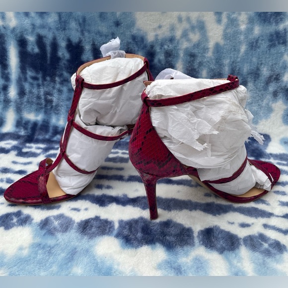 Daya by Zendaya Snakeskin Raspberry Fuchsia Myra Strappy Stiletto Heel Sandal - Picture 5 of 6